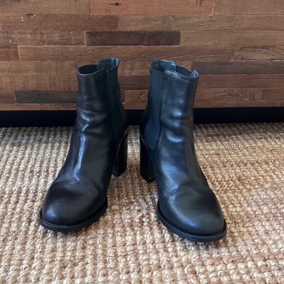 JONAK Black Leather Chelsea Boots, Block Heel - Picture 3 of 8